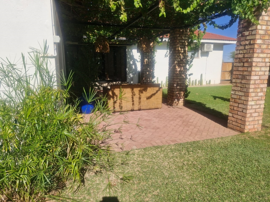 To Let 4 Bedroom Property for Rent in Keidebees Northern Cape